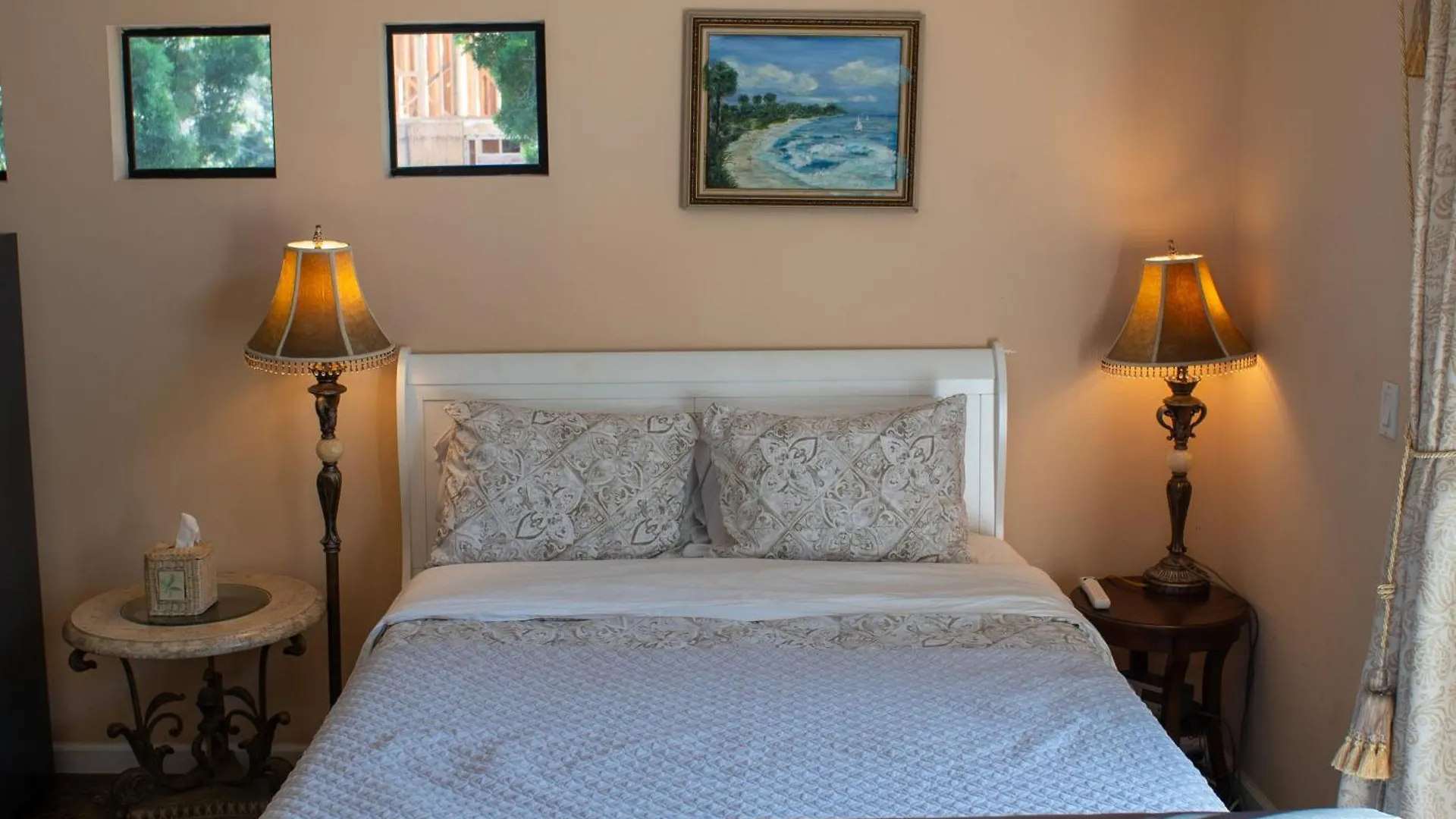 Large Luxury Studio With View In Санта-Моника 0*,  США